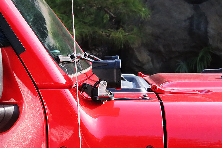 4-LED Off-Road Beast: 360° Adjustable Vehicle Work Light for Trucks & SUVs White light with Amber cover PW-41