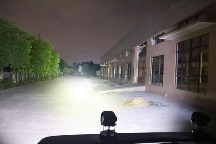 4-LED Off-Road Beast: 360° Adjustable Vehicle Work Light for Trucks & SUVs White light with Amber cover PW-41